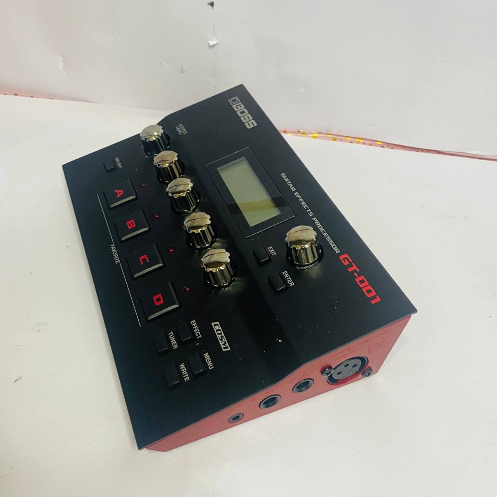 Boss GT001 Desktop Guitar Effects Processor Own4Less